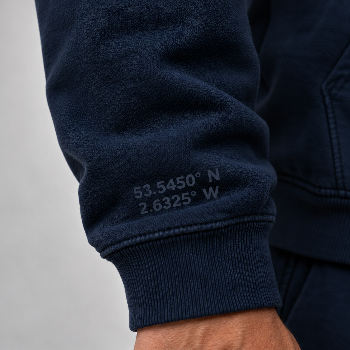 IDLYZ Crest Hoodie — Navy